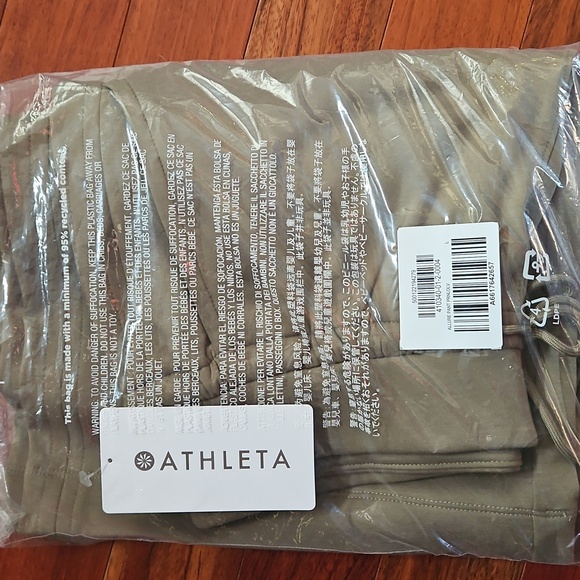 NWT Athleta Allure High Rise Pant Olive Branch Size L - Picture 9 of 9